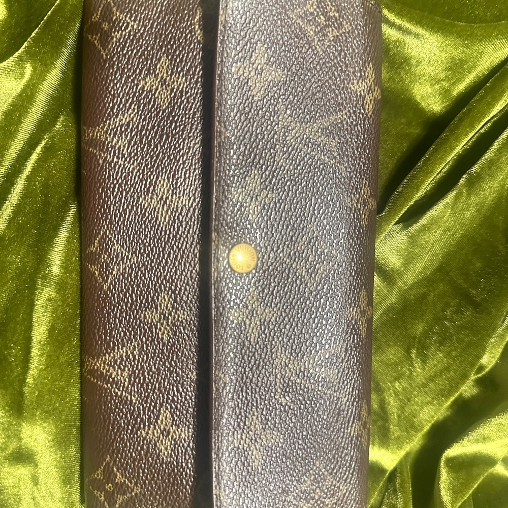LV Sarah Wallet